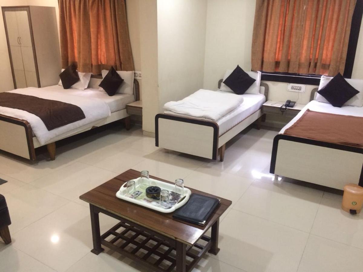 Hotel Mansarovar Ahmedabad Exterior foto