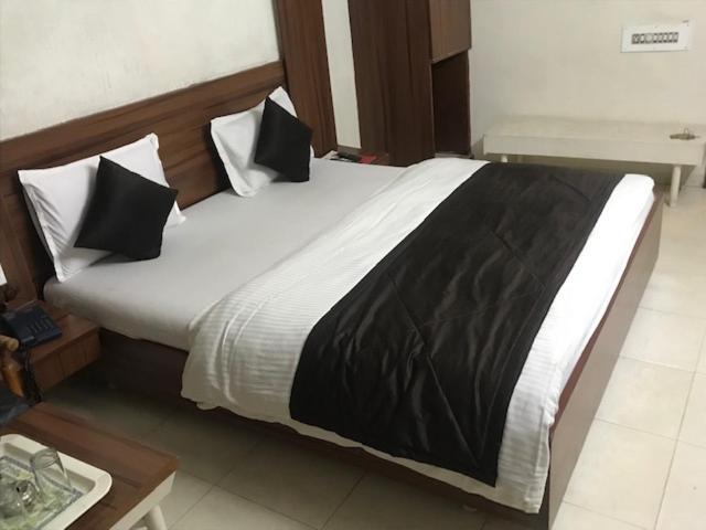 Hotel Mansarovar Ahmedabad Exterior foto